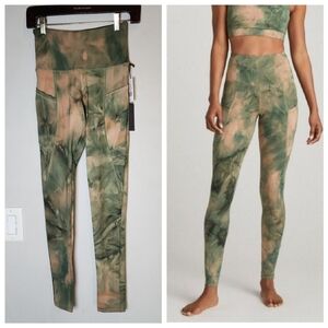 NWT Strut This Green Blush Swirl Ankle Leggings Size Medium (Looks To Run Small)